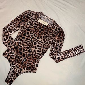 NWT | Francesca’s body suit | XXS | Leopard print